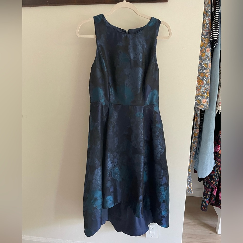 White House black market brocade dress